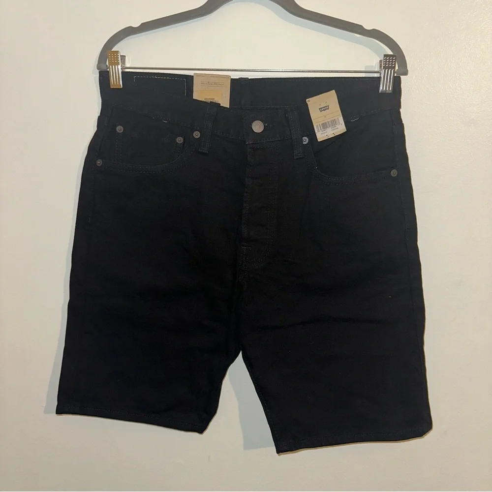 Levi’s Men’s Black Denim Shorts new with tags size 31